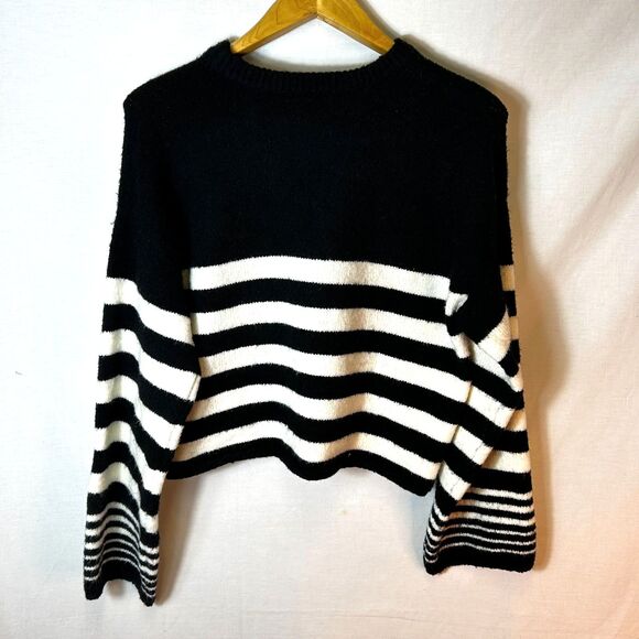 Altar'd State Black Off-White Striped Fluffy Boxy Slightly Cropped LS Sweater S - Picture 8 of 12